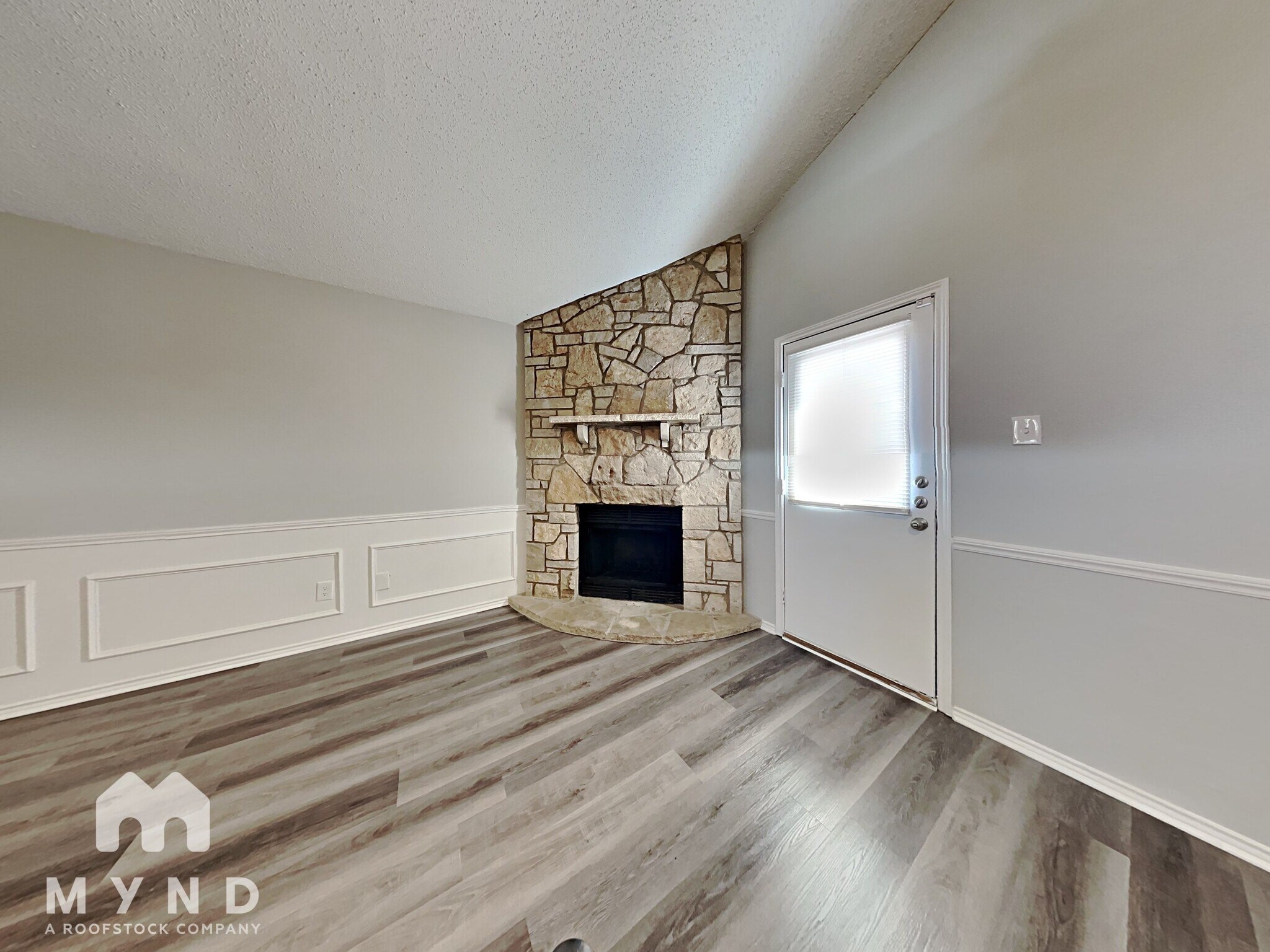 Building Photo - 4628 Feathercrest Dr