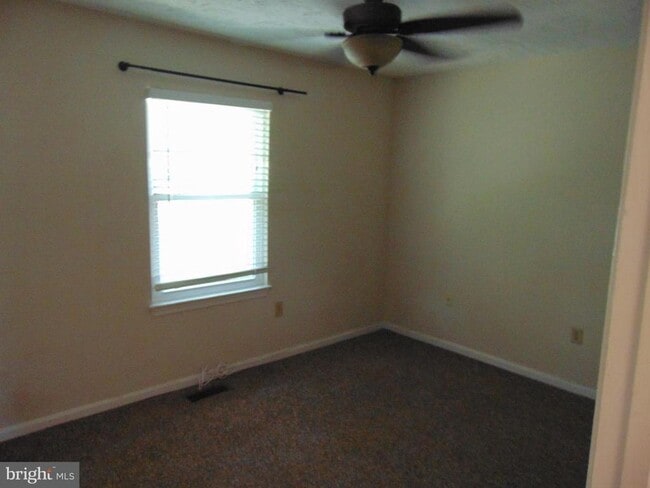 Building Photo - 6638 Antelope Ct