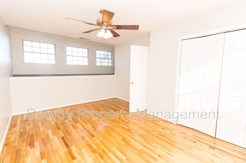 Building Photo - 2202 Elder St