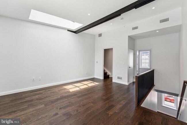 Building Photo - 3214 M St NW