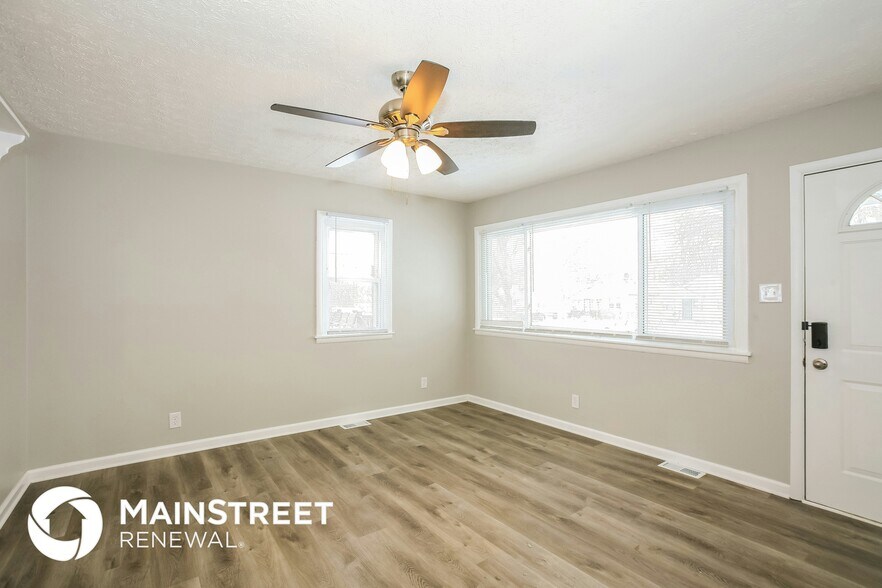 Building Photo - 528 S Bosart Ave