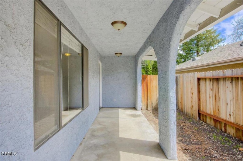 Building Photo - 302 Hodencamp Rd