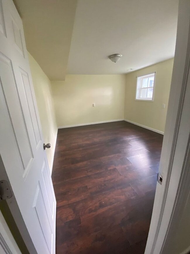 Building Photo - 241 Lafayette Ave