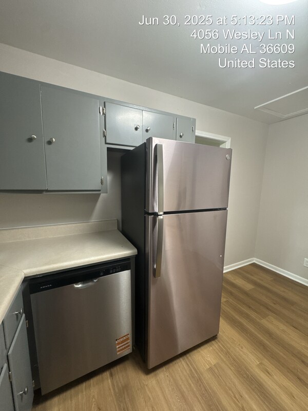 Building Photo - 4056 S Wesley Ln