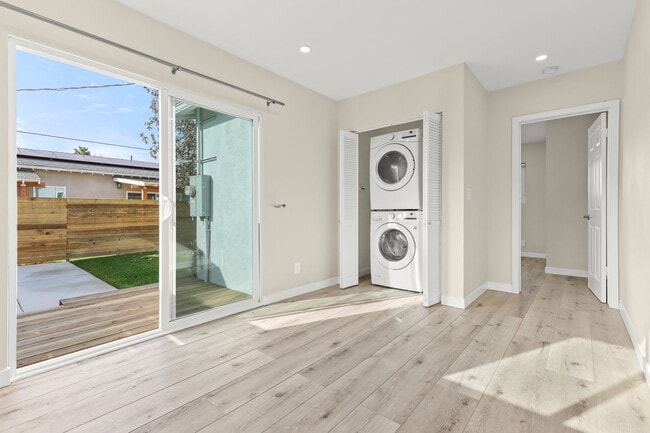 Building Photo - 6535 Ben Ave