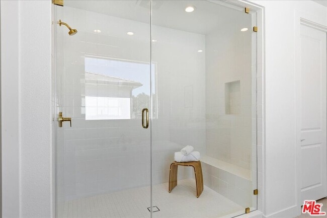 Building Photo - 22810 Seaqua Cir