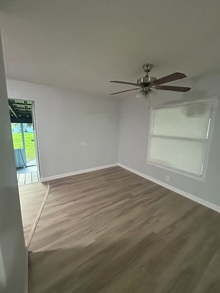 Building Photo - 3844 Hixon Ave