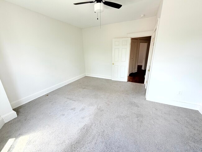 Building Photo - 804 Whitmore Ave