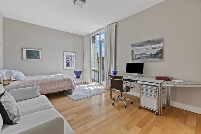 Building Photo - 1823 W Race Ave