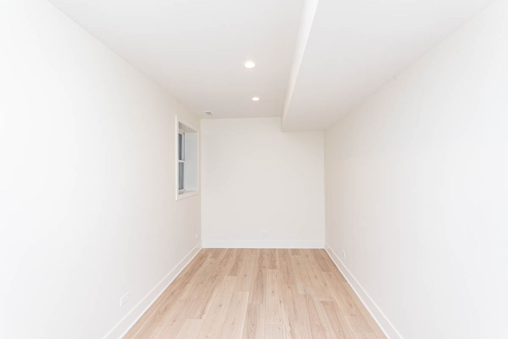 Building Photo - 2825 N Rockwell St