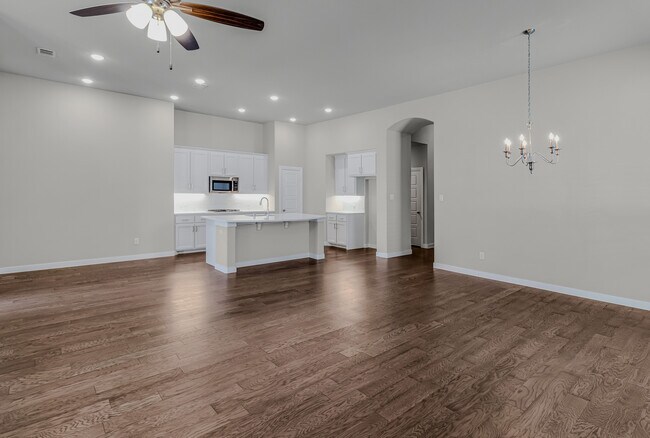 Building Photo - Harvest 1020