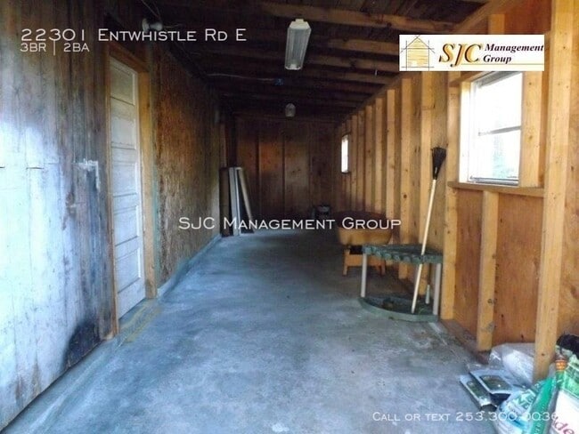 Building Photo - 22301 Entwhistle Rd E