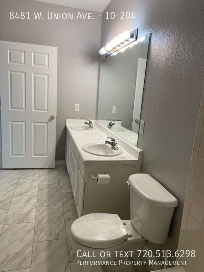 Building Photo - 8481 W Union Ave