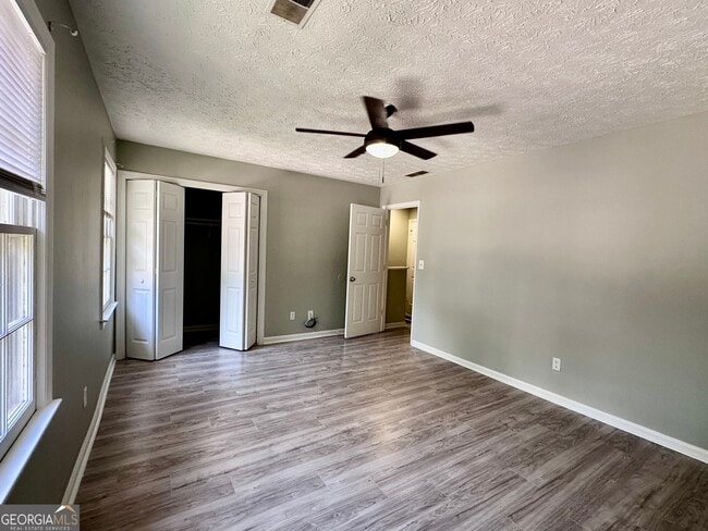 Building Photo - 292 Timber Creek Ln SW