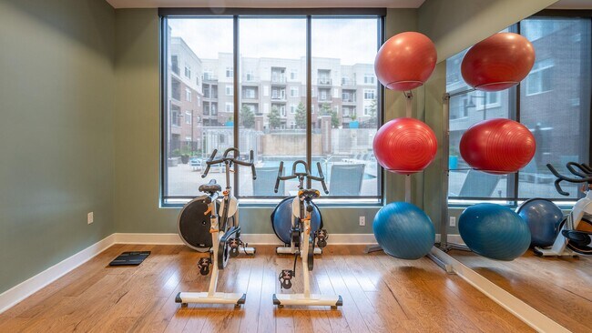 Building Photo - 8800 Penrose Ln