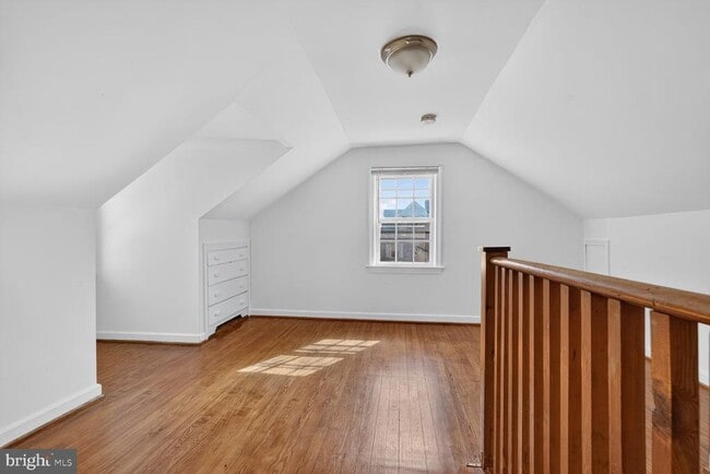 Building Photo - 5019 Kenesaw St