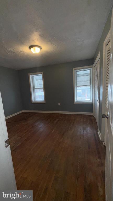 Building Photo - 339 Charles St