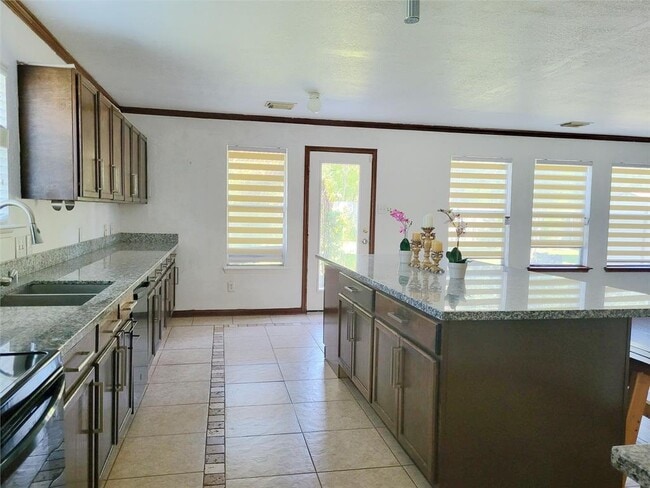 Building Photo - 4707 Meadowthorn Ct
