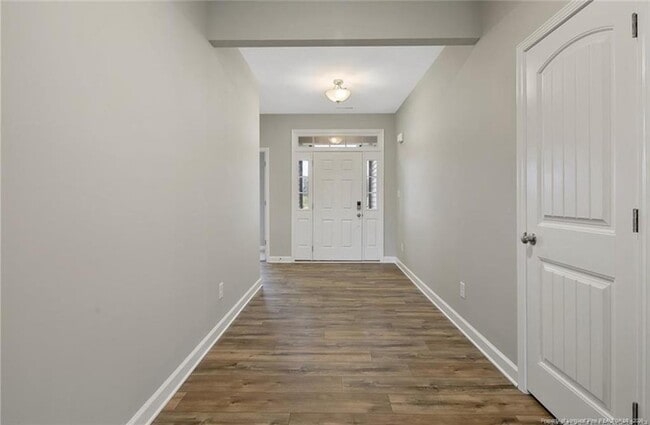 Building Photo - 308 Tulip Oak Dr