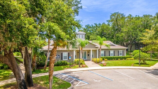 Clubhouse Exterior - Newport Sound Apartments