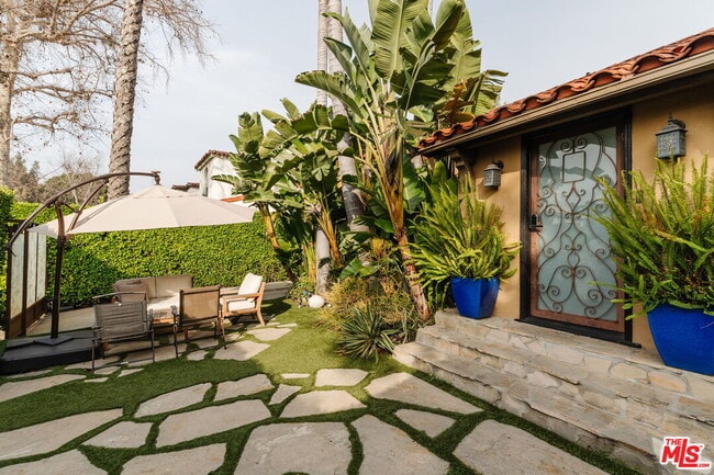 Building Photo - 428 N Harper Ave