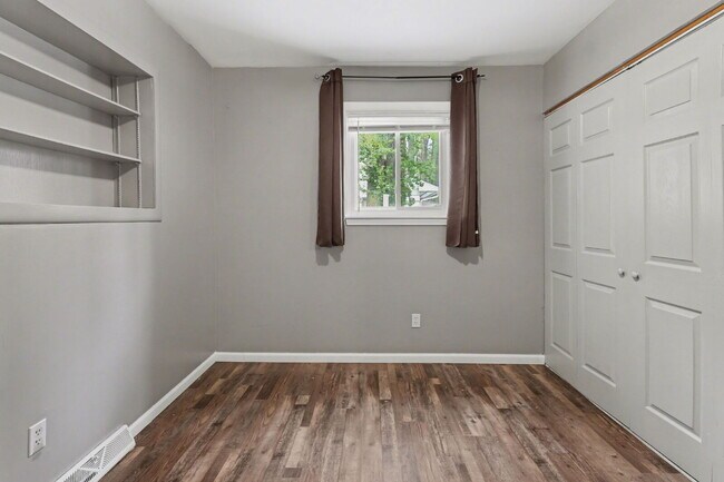 Building Photo - Beautifully Updated 4-bedroom, 2-bathroom Rental Property- $2100/Month