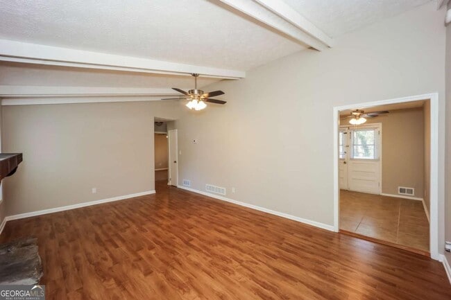 Building Photo - 6832 Cedar Dr