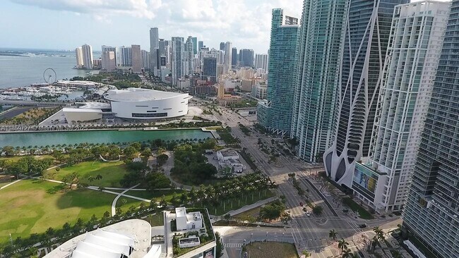 Building Photo - 1040 Biscayne Blvd