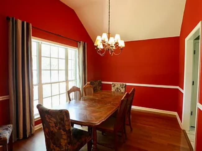 Building Photo - 3 Bed/2 Bath