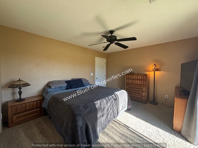 Building Photo - 10706 N Sand Canyon Pl