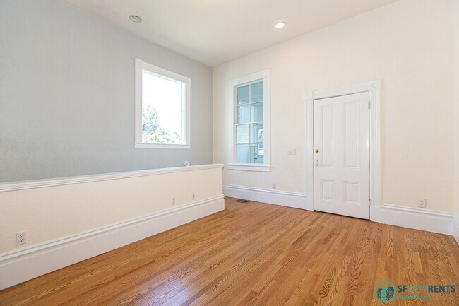 Building Photo - 1623 Noe St