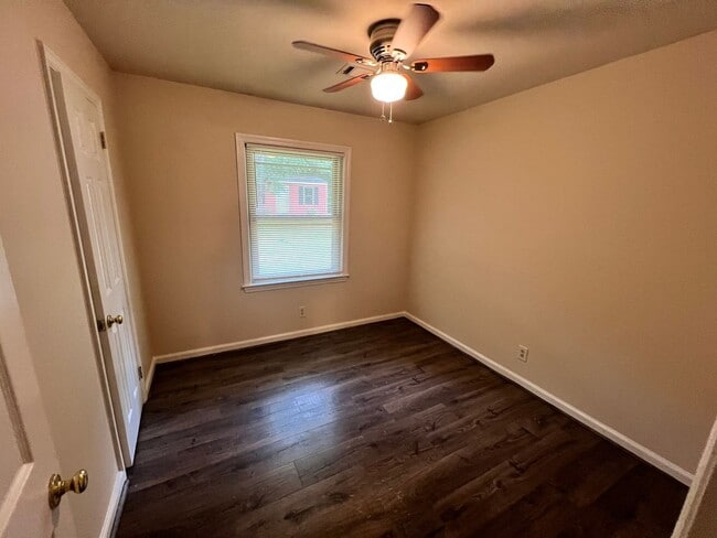 Building Photo - New On the Market!