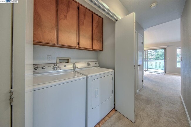 Building Photo - 7114 Cross Creek Cir