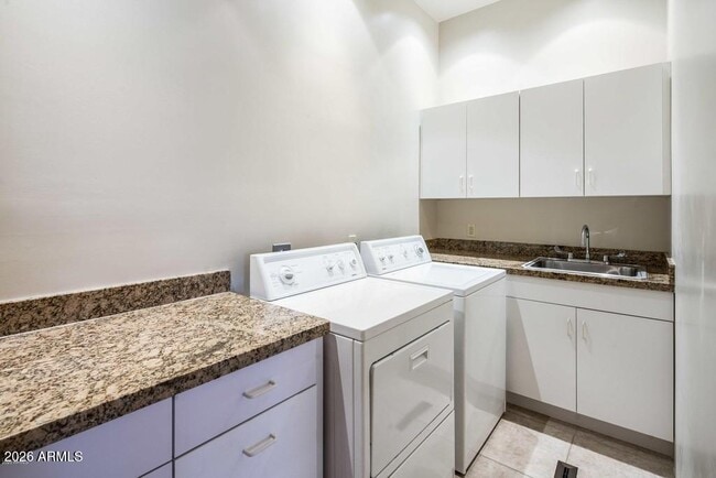Building Photo - 15810 Centipede Dr