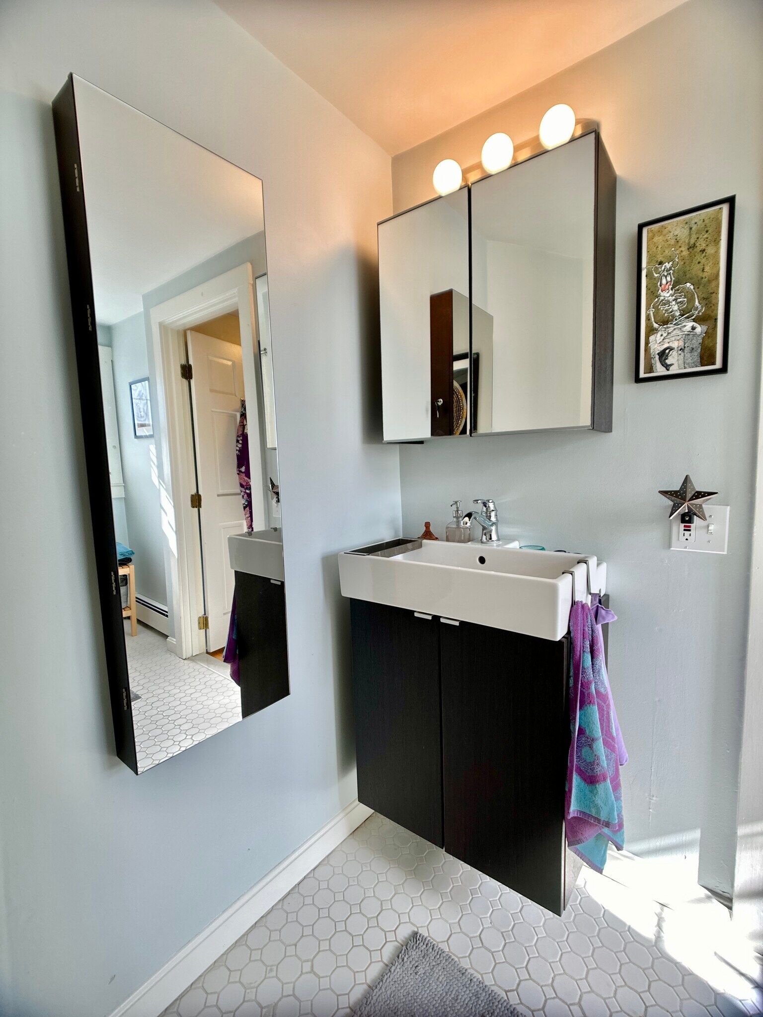 Building Photo - 526 Centre St