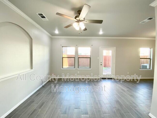 Building Photo - 4723 Amal Saleh Dr