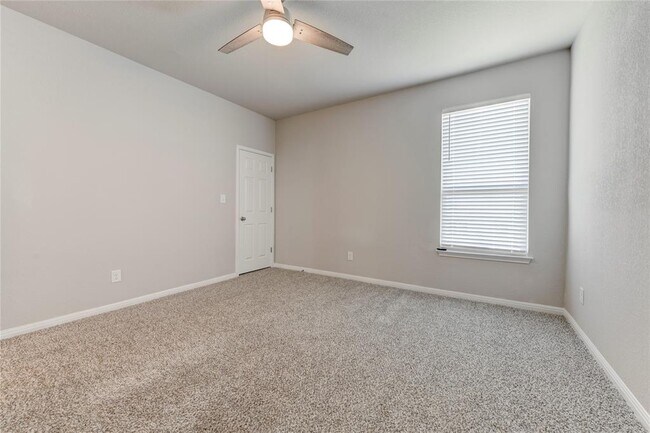 Building Photo - 153 Nogalito Wy