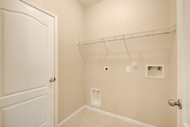 Building Photo - 17231 Hollow Sands Ct