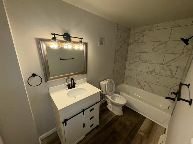 Building Photo - 5510 Beavercrest Dr