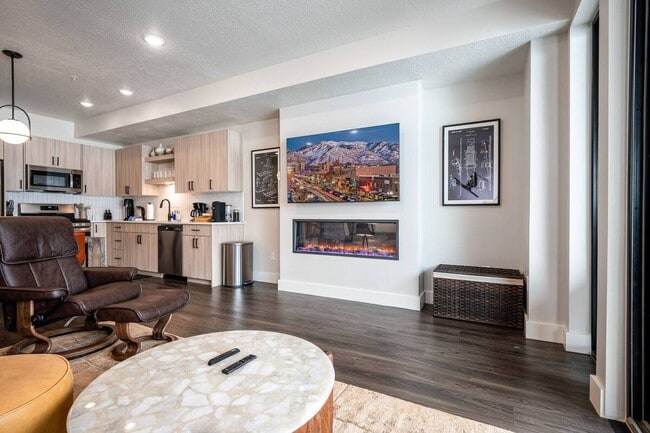 Building Photo - 3884 N 4975 E