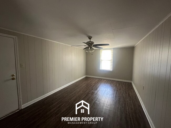 Building Photo - Beautiful 3BR/2BA Bartlett Cove | 1,668 Sq Ft, Brick Fireplace & Dual Dining Areas