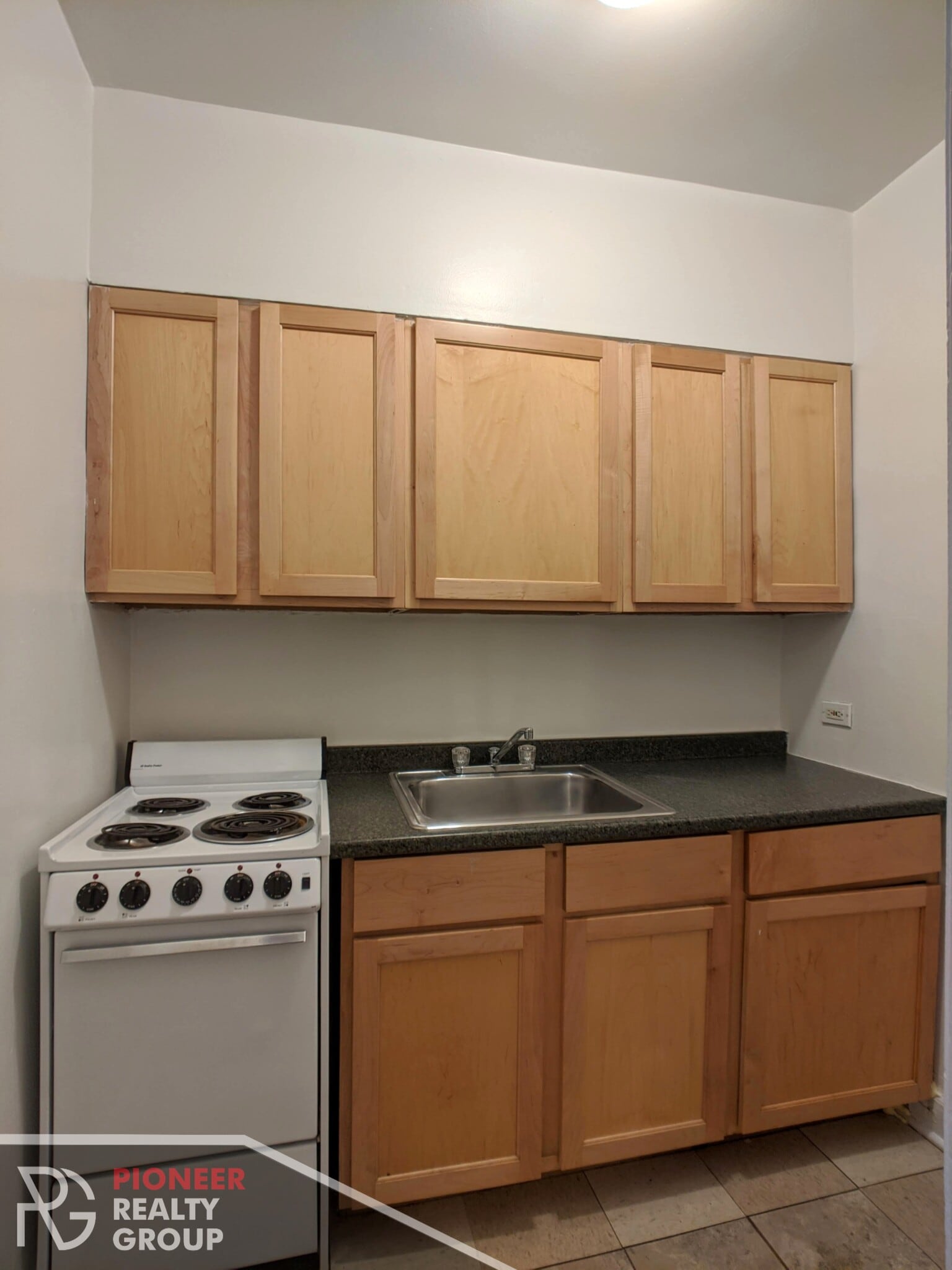 Building Photo - 537 W Arlington Pl