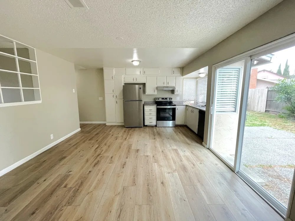 Building Photo - 2155 Cormorant Dr