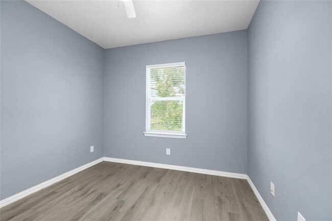 Building Photo - 7813 Sealey St