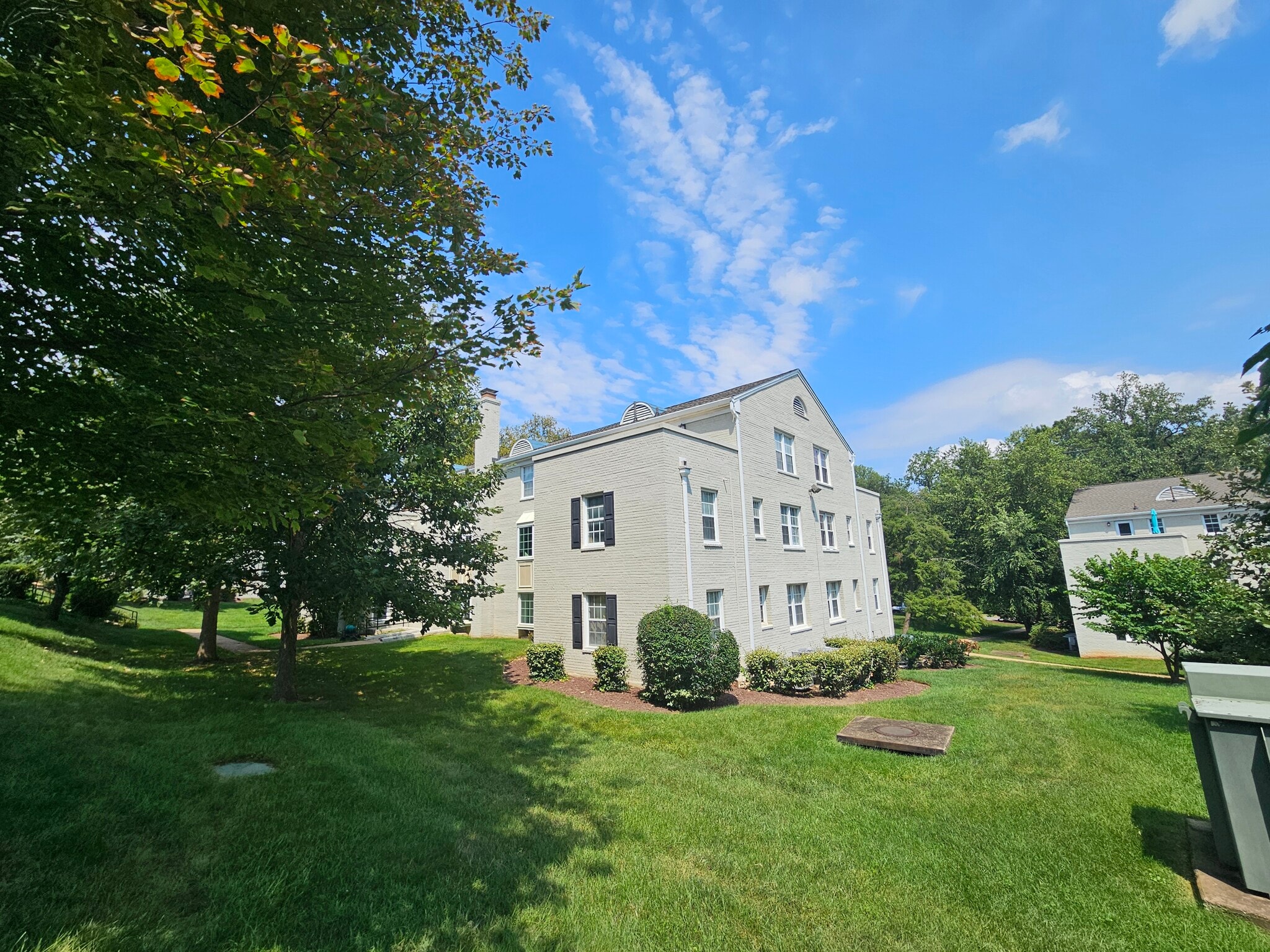 Building Photo - 814 S Arlington Mill Dr