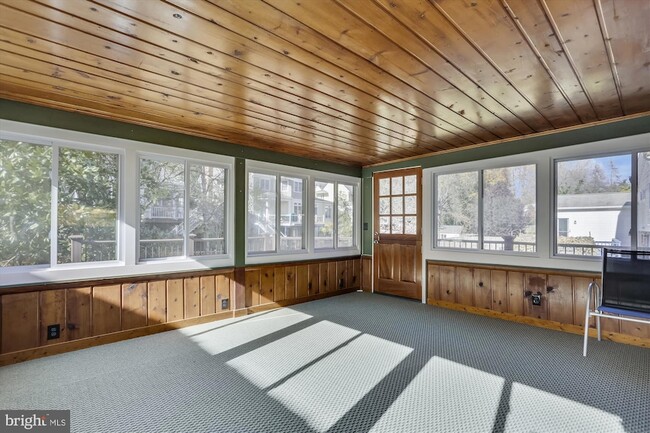 Building Photo - 6403 Tone Dr