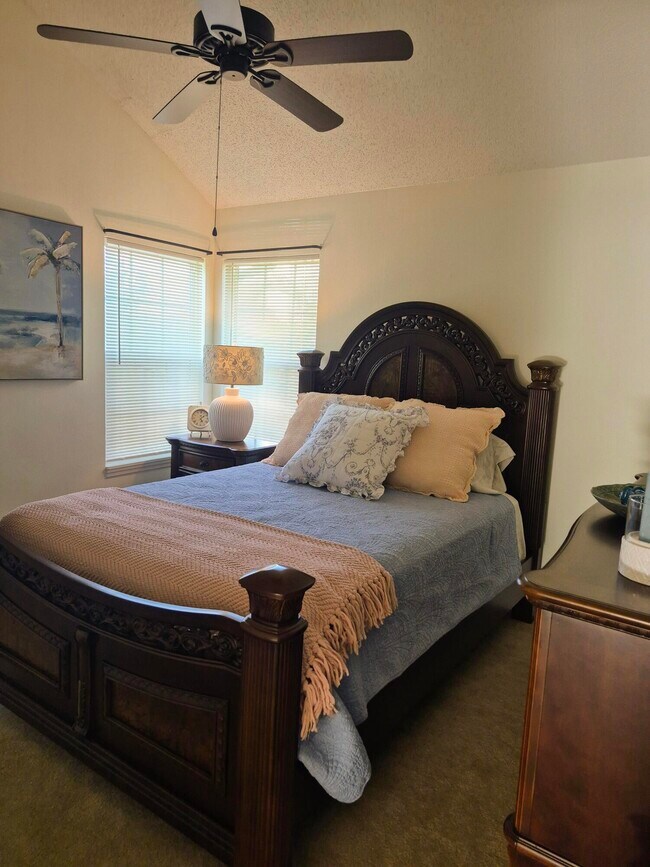 Building Photo - 1975 Westminster Cir