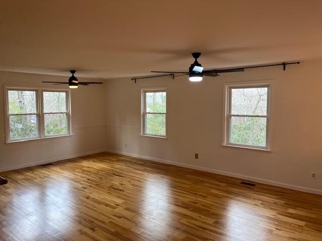 Building Photo - 190 Long John Dr