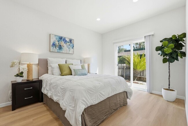 Building Photo - New Remodeled, Downstairs with Two Patios, Gated Community with Pool