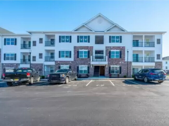 Building Photo - 637 Marion Ln